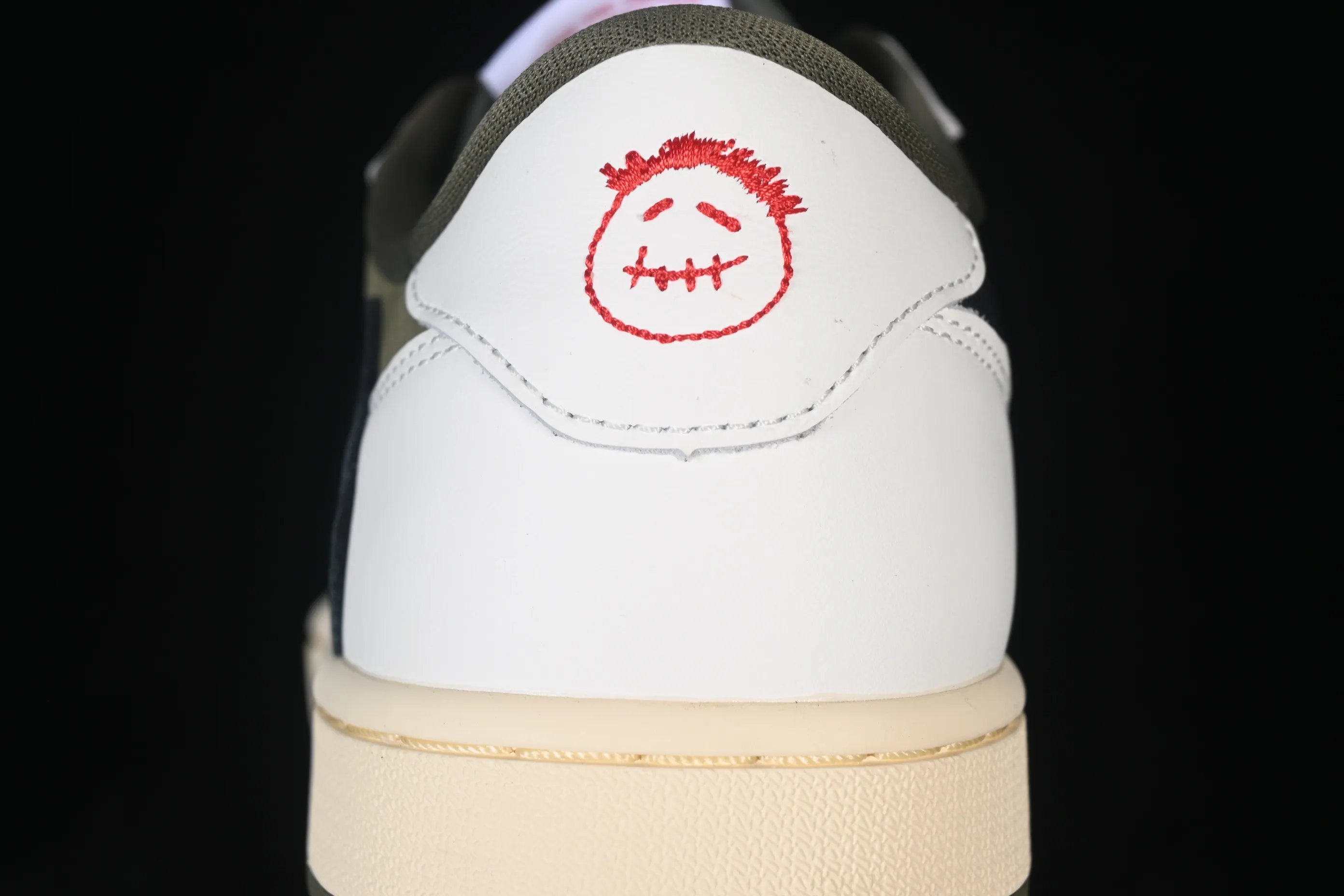 All categories Air Jordan Jordan series basketball shoes Air Jordan 1 Low LJR version Travis Scott x Air Jordan 1 Low OG AJ1 Joe 1 undercut low DM7866-200